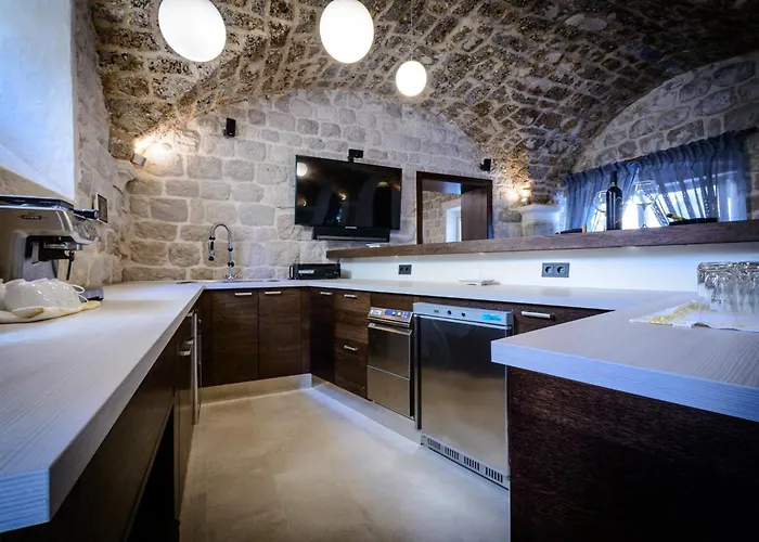 Luxury Dubrovnik 6 Bedrooms Gomila Perfect For Larger Groups * Zaton (Dubrovnik-Neretva)