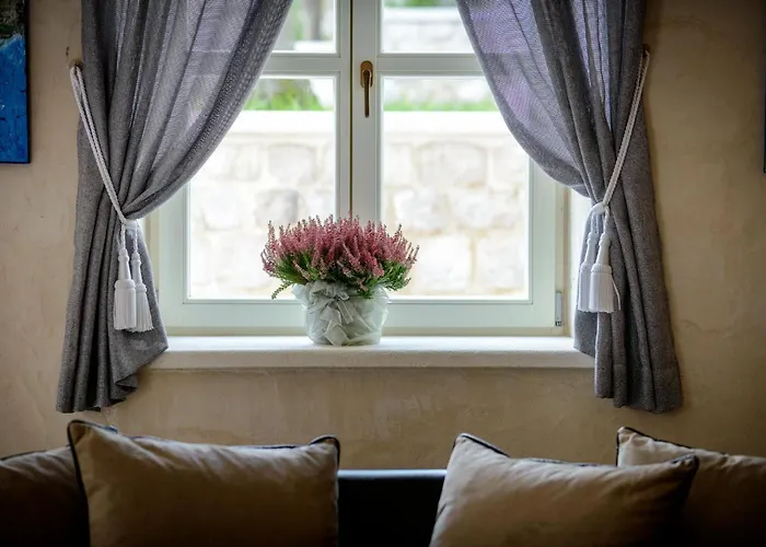Villa Luxury Dubrovnik 6 Bedrooms Gomila Perfect For Larger Groups *