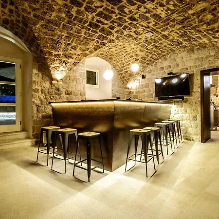 Luxury Dubrovnik 6 Bedrooms Gomila Perfect For Larger Groups